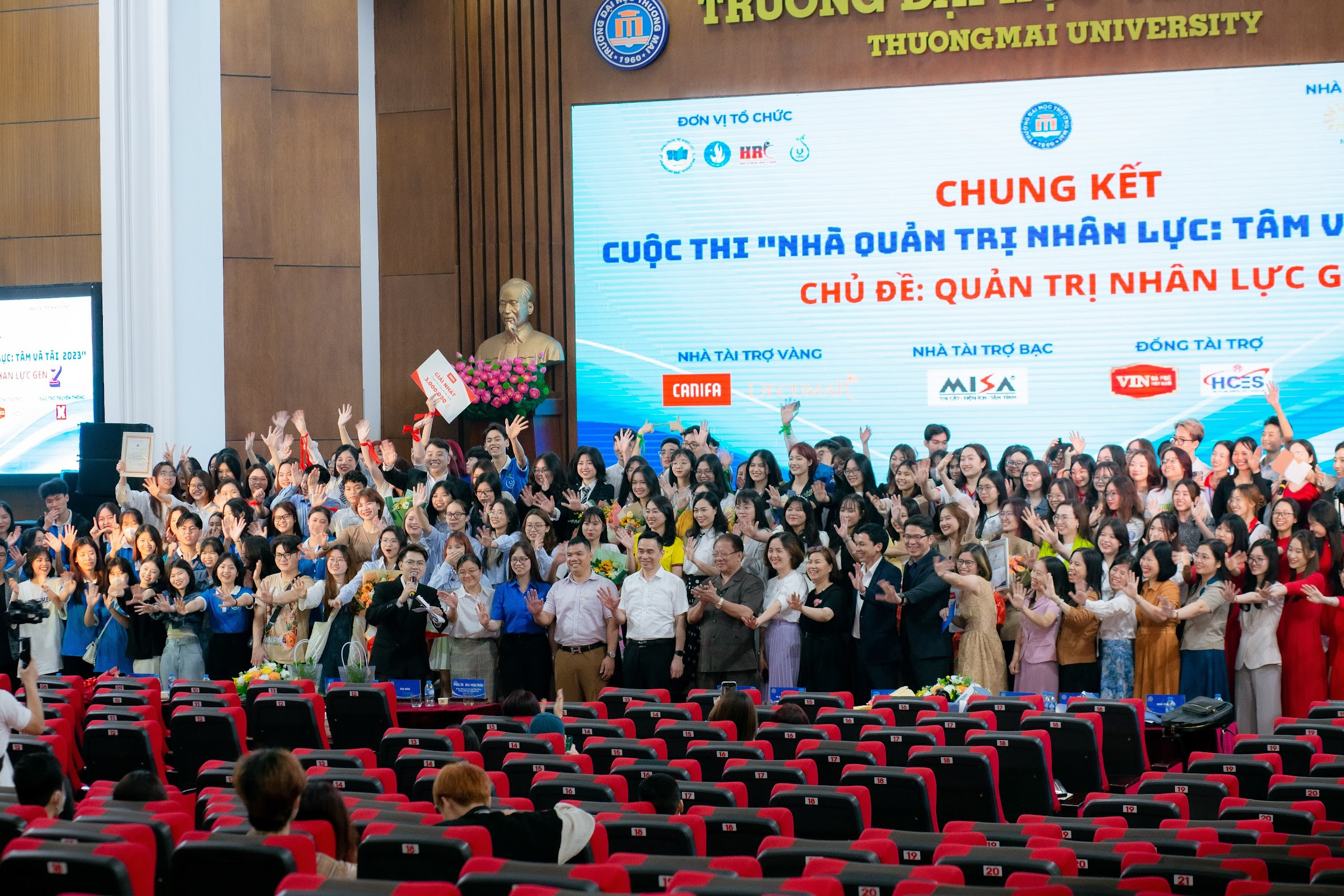 Ấn tượng đêm chung kết “Nhà quản trị nhân lực: Tâm và Tài 2023”: Quán quân gọi tên “Nhà quản trị tương lai”