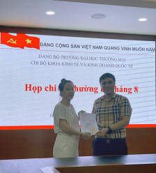 Họp chi bộ thường kỳ tháng 8